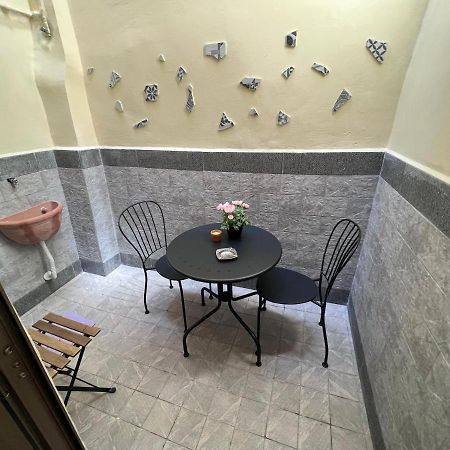 נאפולי Apartment In The Center מראה חיצוני תמונה