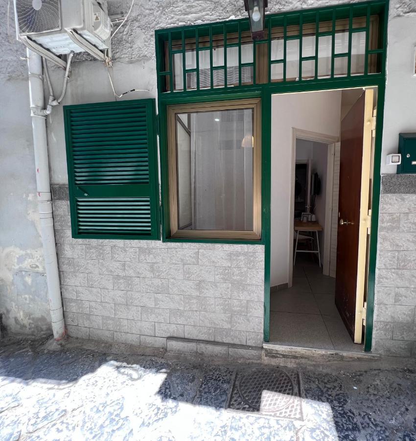 נאפולי Apartment In The Center מראה חיצוני תמונה