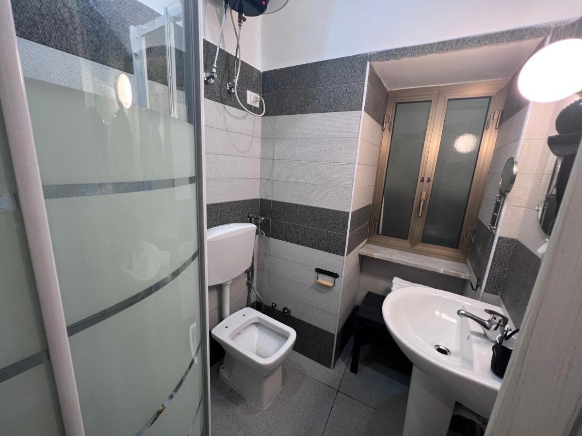 נאפולי Apartment In The Center מראה חיצוני תמונה