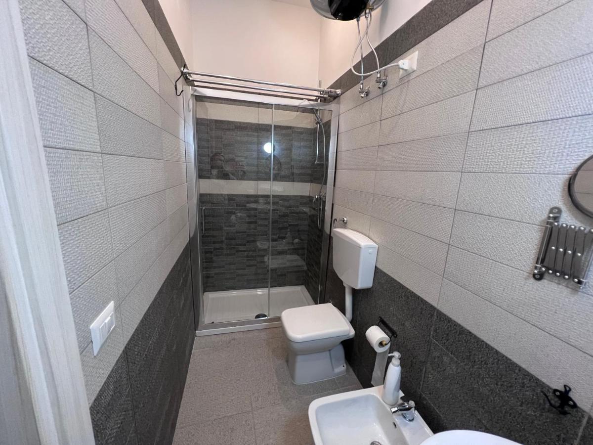 נאפולי Apartment In The Center מראה חיצוני תמונה